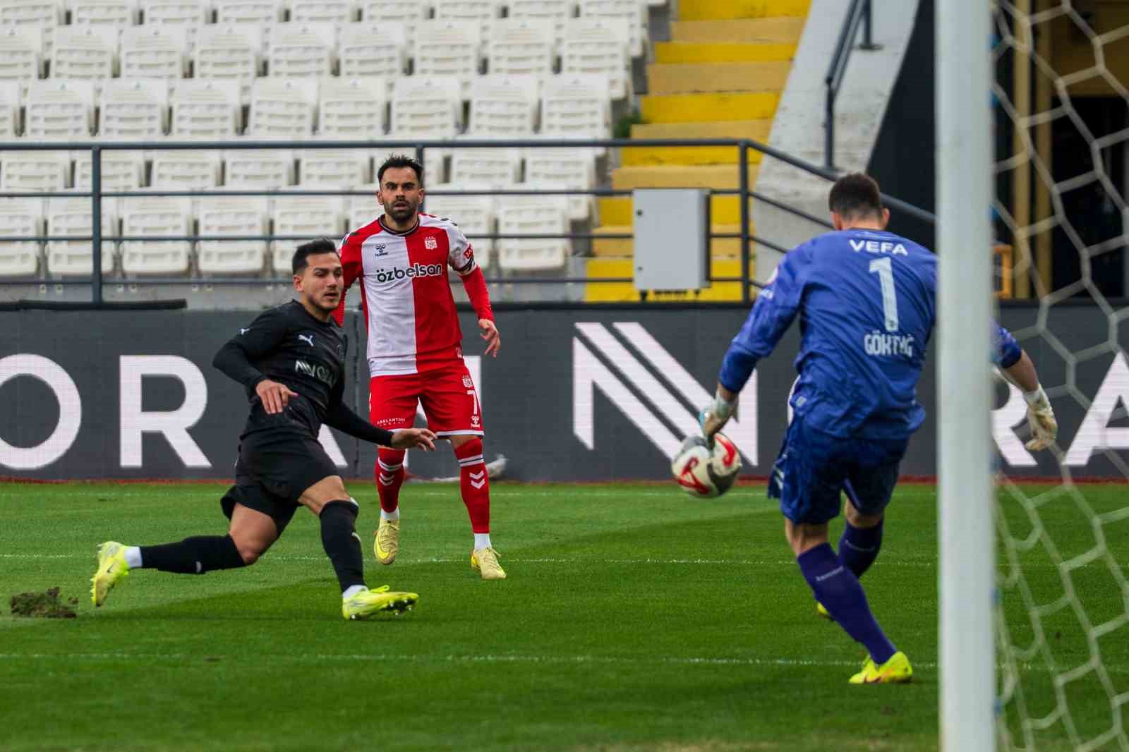 Trendyol 1. Lig: Manisa FK: 0 - Sivasspor: 1
