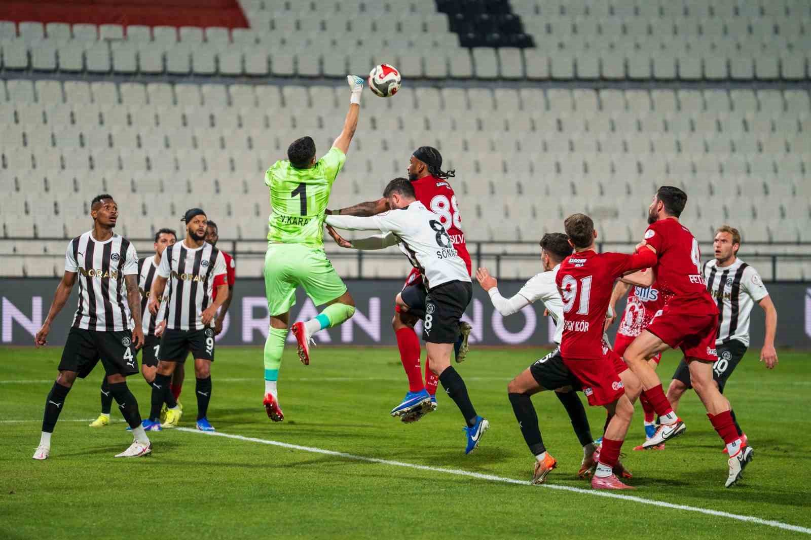 Trendyol 1. Lig: Manisa FK: 3 - Sarıyer: 0
