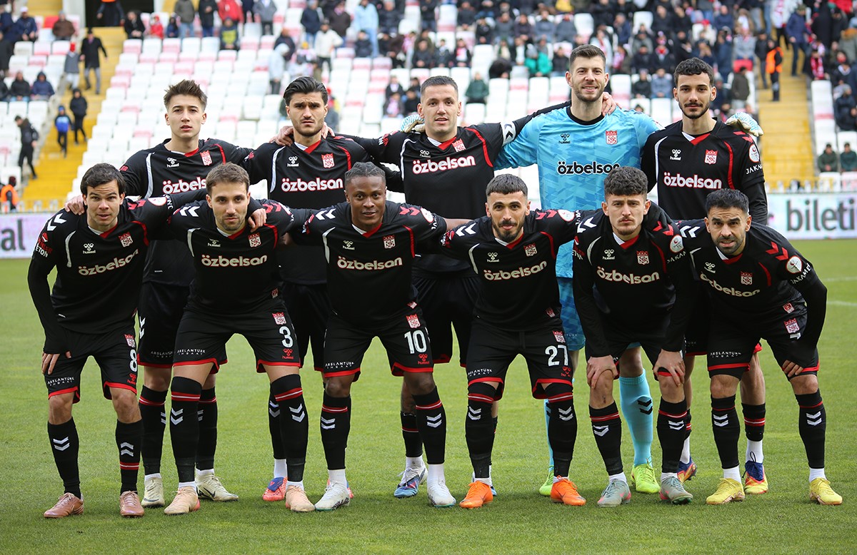 Trendyol 1. Lig: Özbelsan Sivasspor: 0 - Ankara Keçiörengücü: 1
