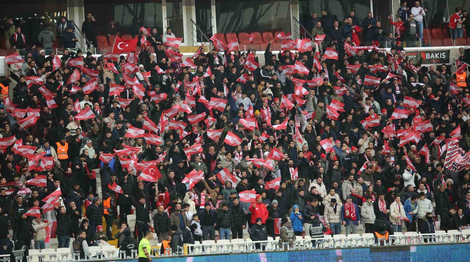 Trendyol 1. Lig: Özbelsan Sivasspor: 1 - Amed Sportif Faaliyetler: 1
