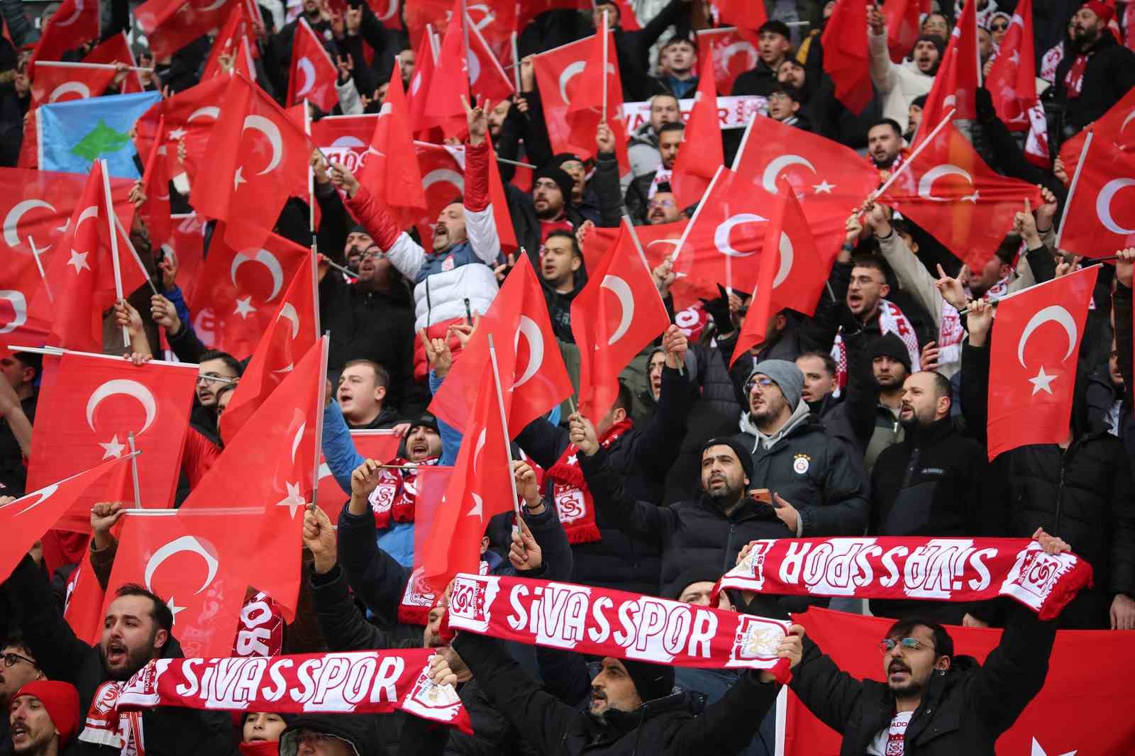 Trendyol 1. Lig: Özbelsan Sivasspor: 1 - Amed Sportif Faaliyetler: 1
