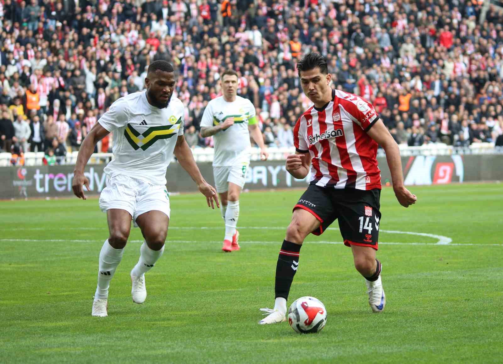 Trendyol 1. Lig: Özbelsan Sivasspor: 1 - Esenler Erokspor: 3
