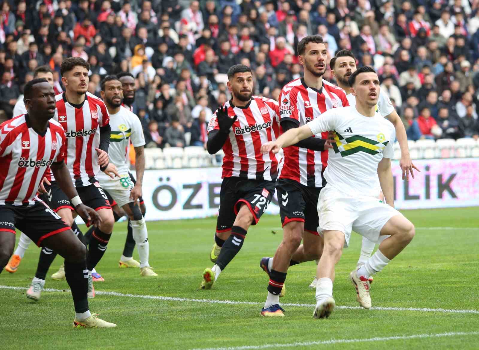 Trendyol 1. Lig: Özbelsan Sivasspor: 1 - Esenler Erokspor: 3
