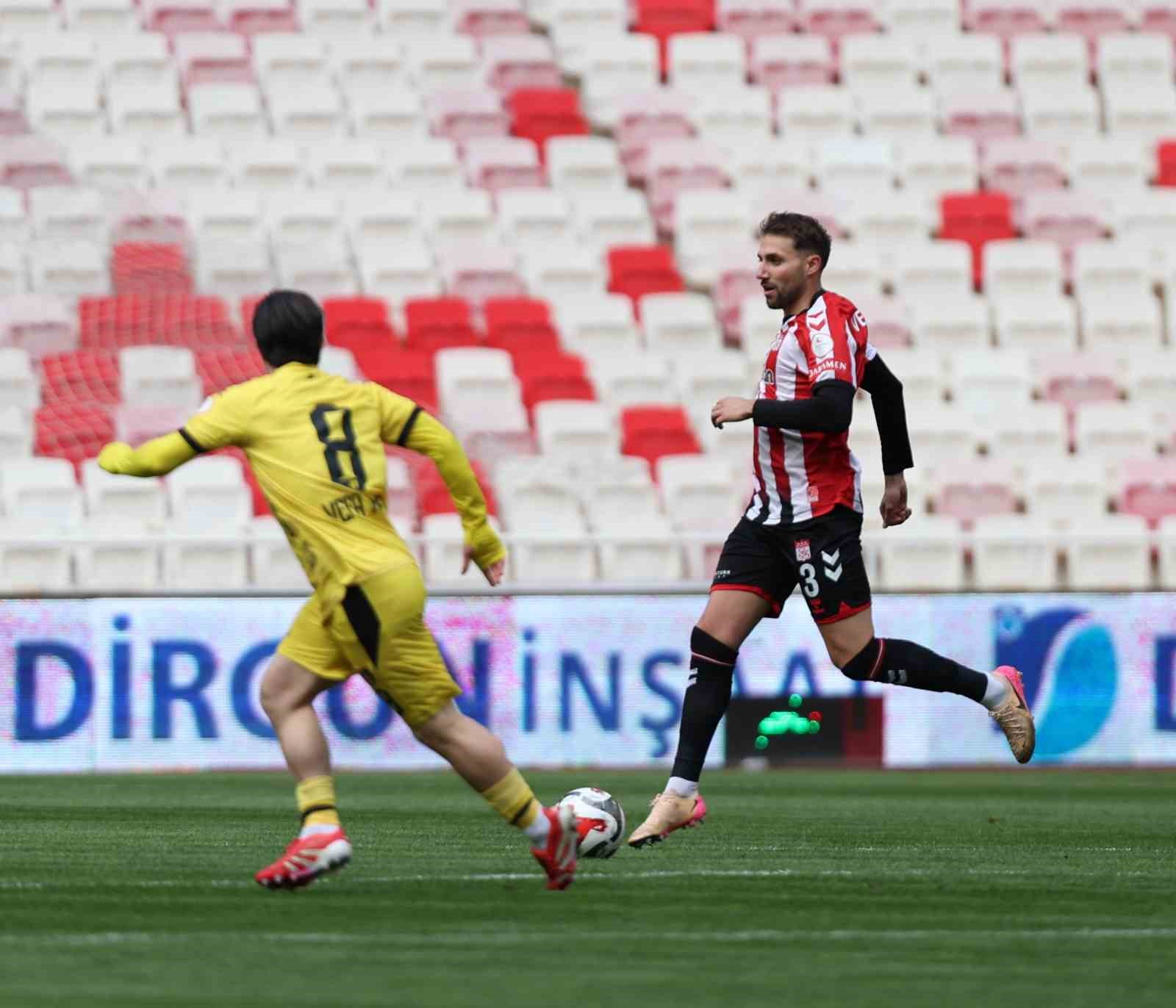 Trendyol 1. Lig: Özbelsan Sivasspor: 1 - İstanbulspor: 3
