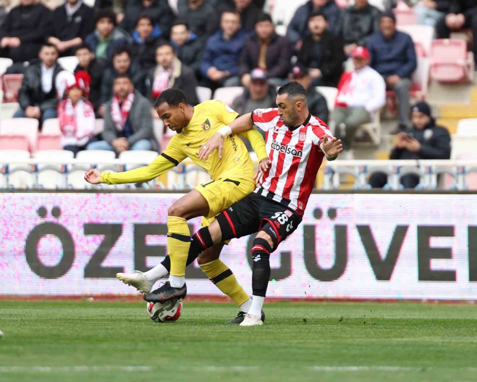 Trendyol 1. Lig: Özbelsan Sivasspor: 1 - İstanbulspor: 3
