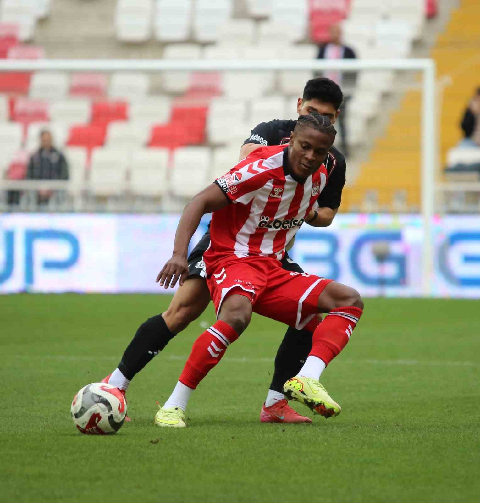 Trendyol 1. Lig: Özbelsan Sivasspor: 3 - Vanspor FK: 3
