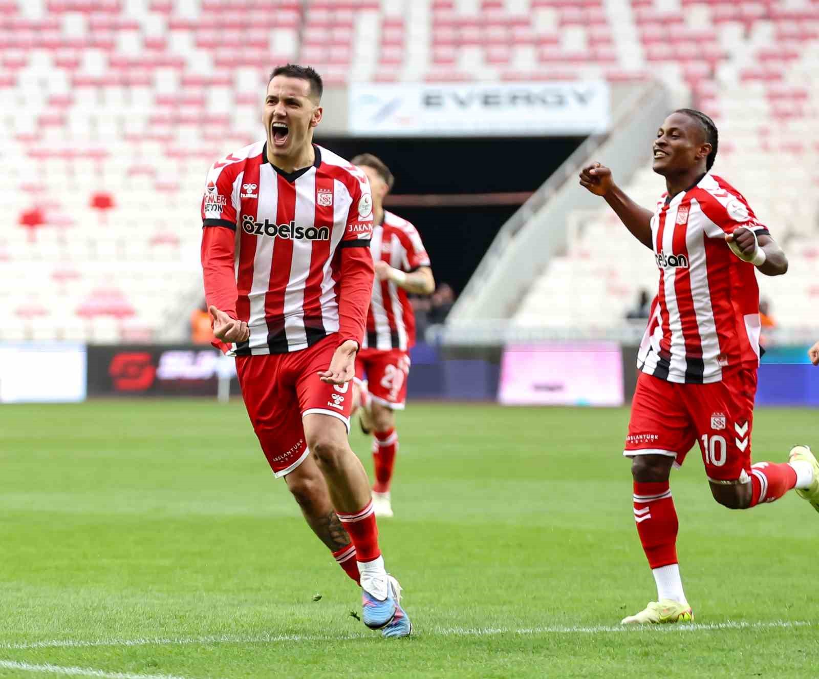 Trendyol 1. Lig: Özbelsan Sivasspor: 3 - Vanspor FK: 3
