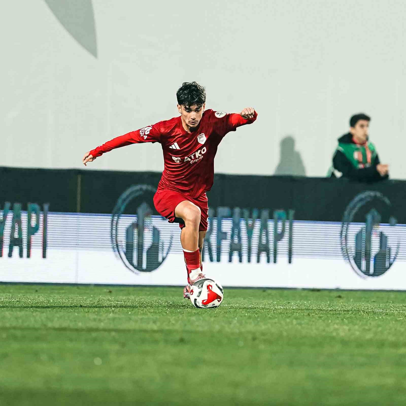 Trendyol 1. Lig: Pendikspor: 1 - Erzurumspor FK: 2
Trendyol 1. Lig: Pendikspor: 1 - Erzurumspor FK: 2