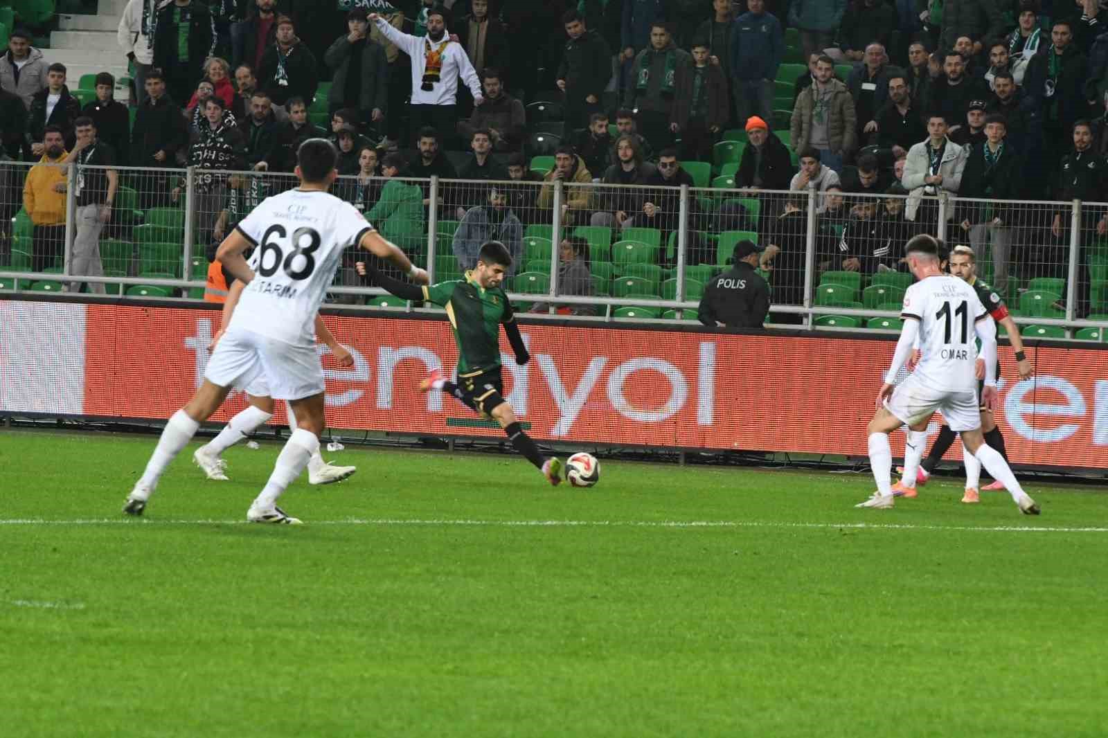 Trendyol 1. Lig: Sakaryaspor: 0 - Bodrum FK: 2
Trendyol 1. Lig: Sakaryaspor: 0 - Bodrum FK: 2