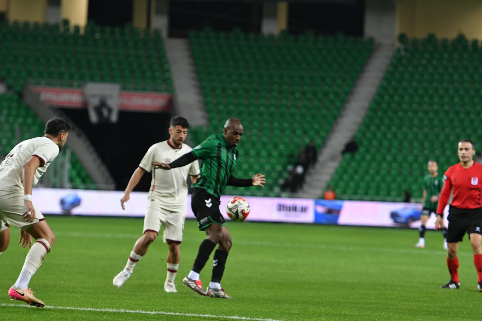 Trendyol 1. Lig: Sakaryaspor: 1 - Bandırmaspor: 1
Trendyol 1. Lig: Sakaryaspor: 1 - Bandırmaspor: 1