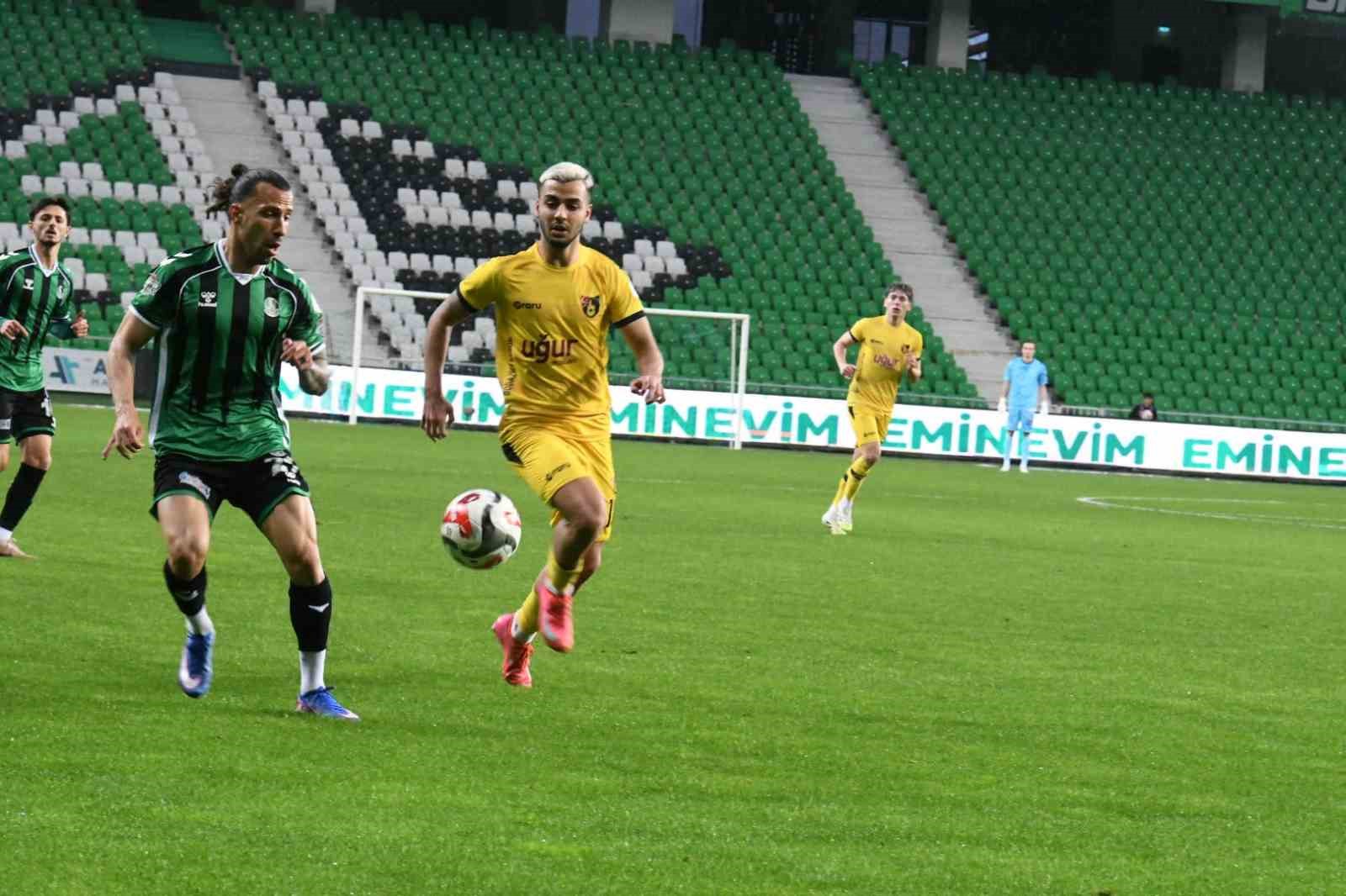 Trendyol 1. Lig: Sakaryaspor: 2 - İstanbulspor: 2
