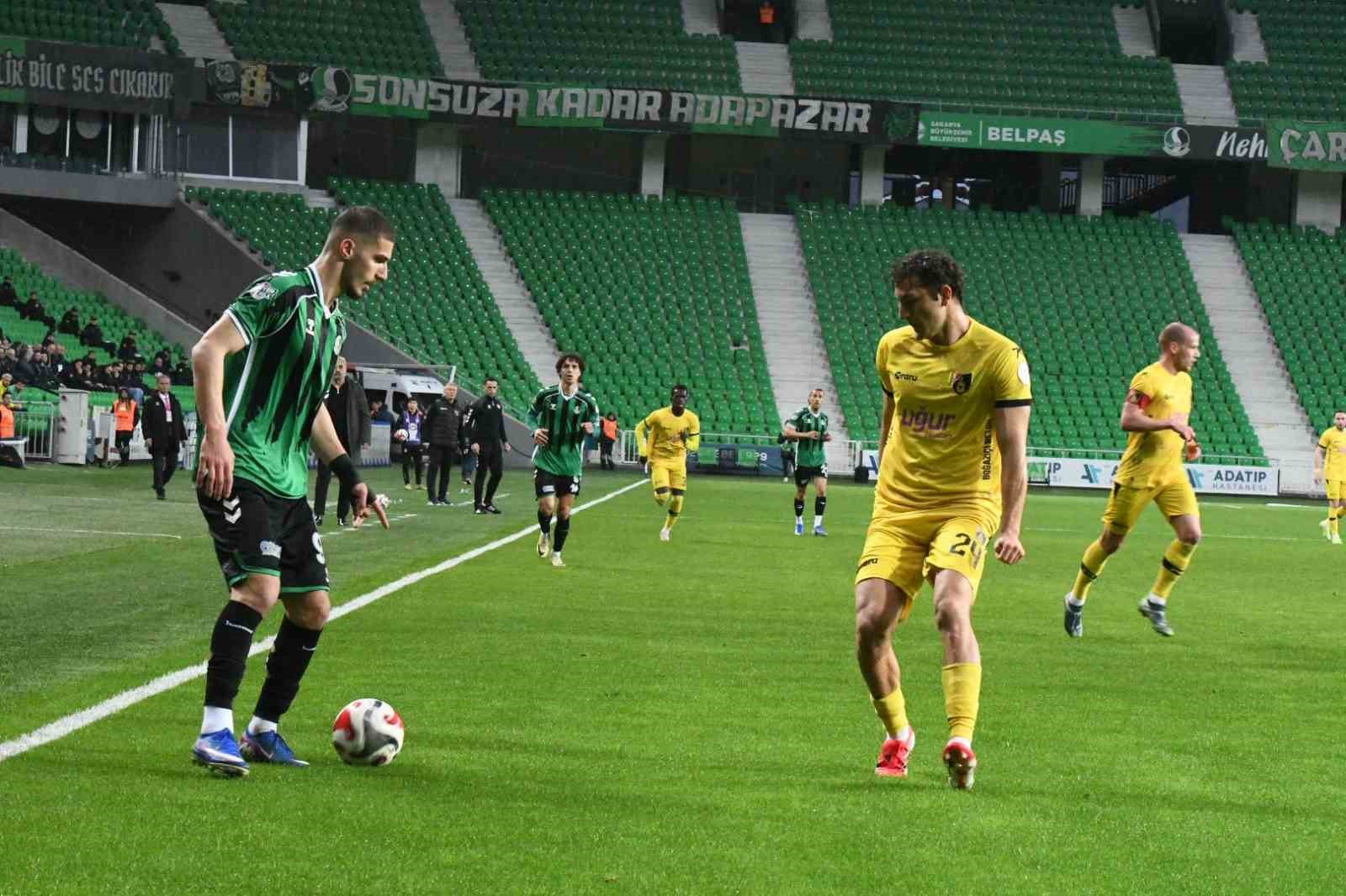 Trendyol 1. Lig: Sakaryaspor: 2 - İstanbulspor: 2

