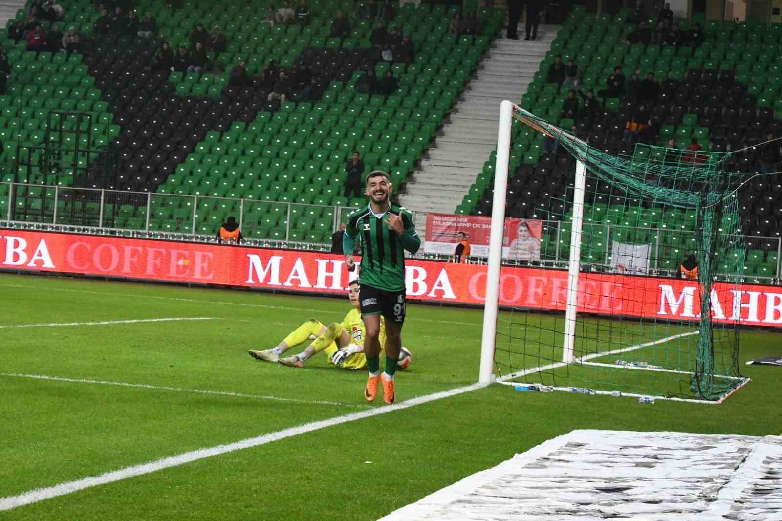 Trendyol 1. Lig: Sakaryaspor: 4 - Adana Demirspor: 0
