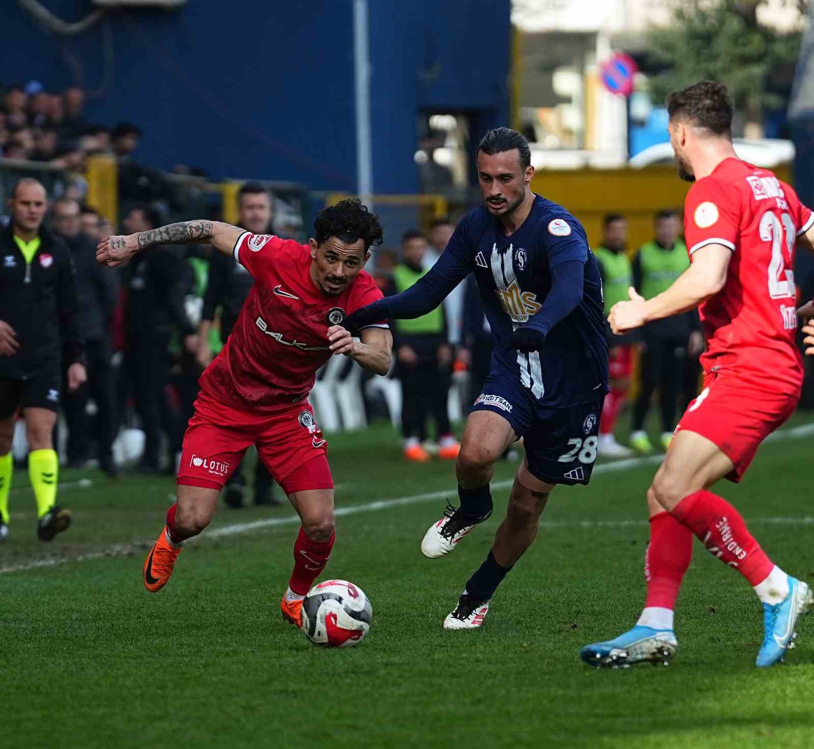 Trendyol 1. Lig: Sarıyer: 1 - Çorum FK: 2
