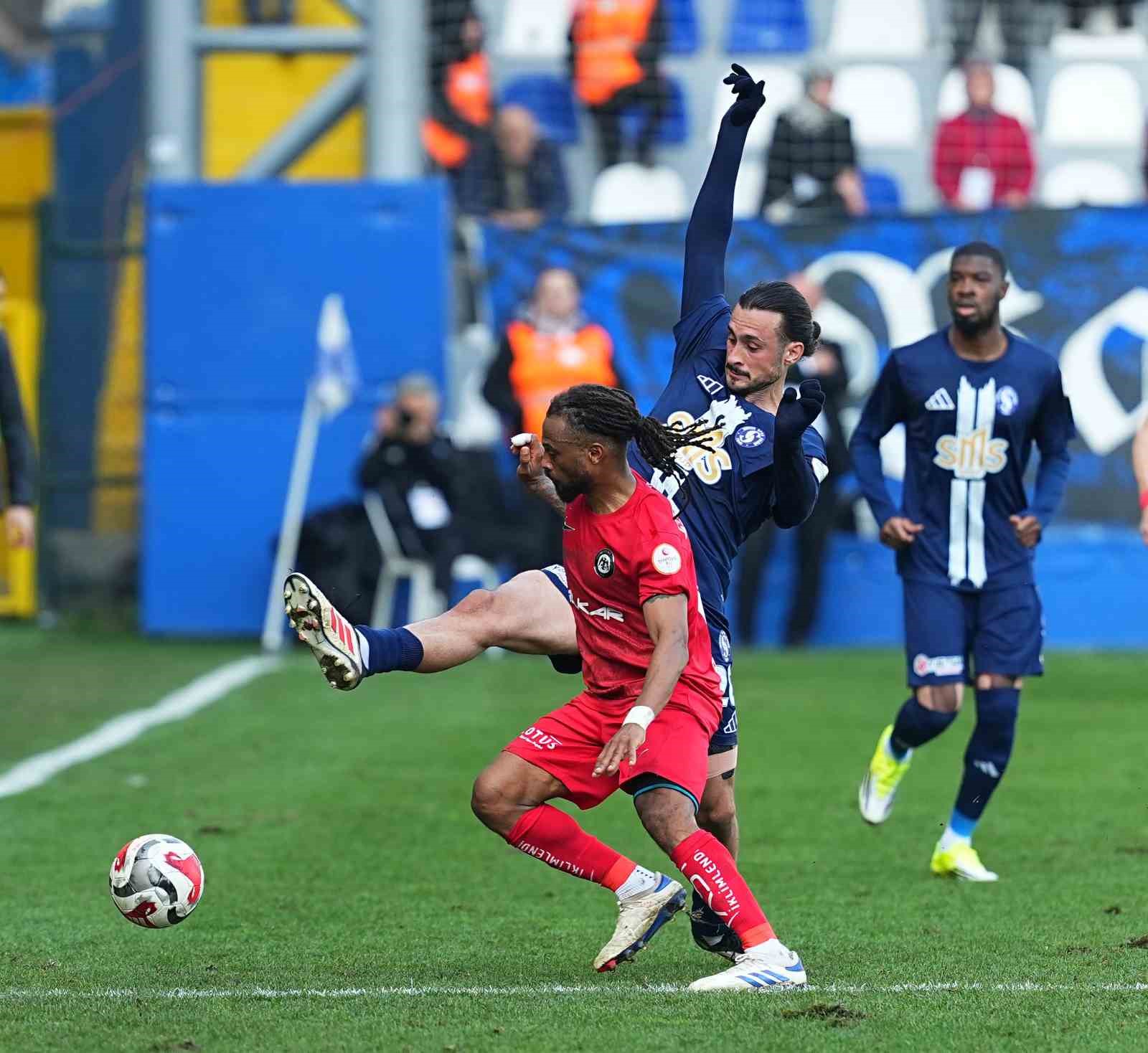 Trendyol 1. Lig: Sarıyer: 1 - Çorum FK: 2
