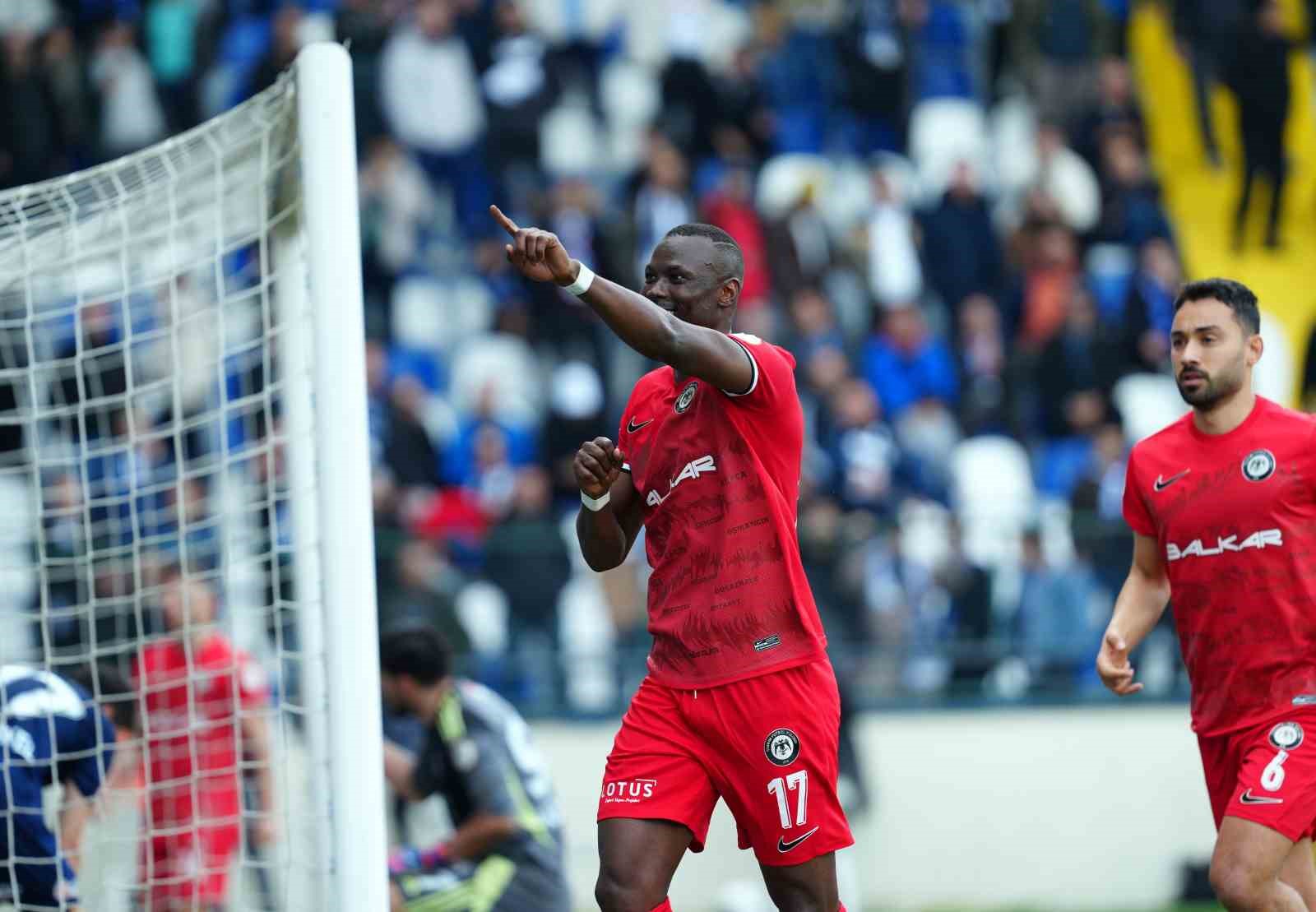 Trendyol 1. Lig: Sarıyer: 1 - Çorum FK: 2
