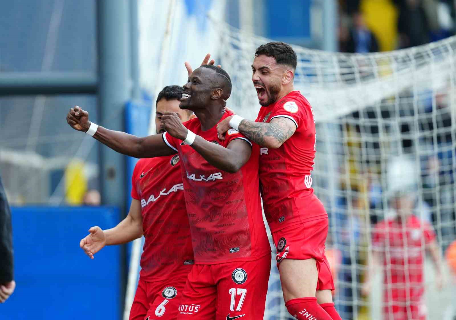 Trendyol 1. Lig: Sarıyer: 1 - Çorum FK: 2
