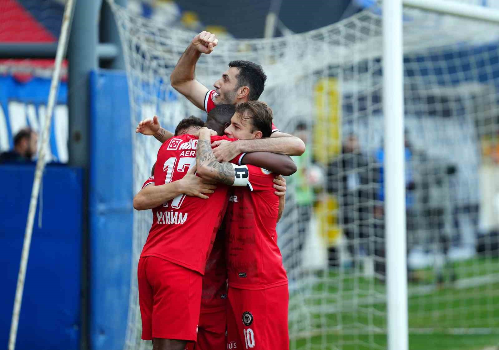 Trendyol 1. Lig: Sarıyer: 1 - Çorum FK: 2
