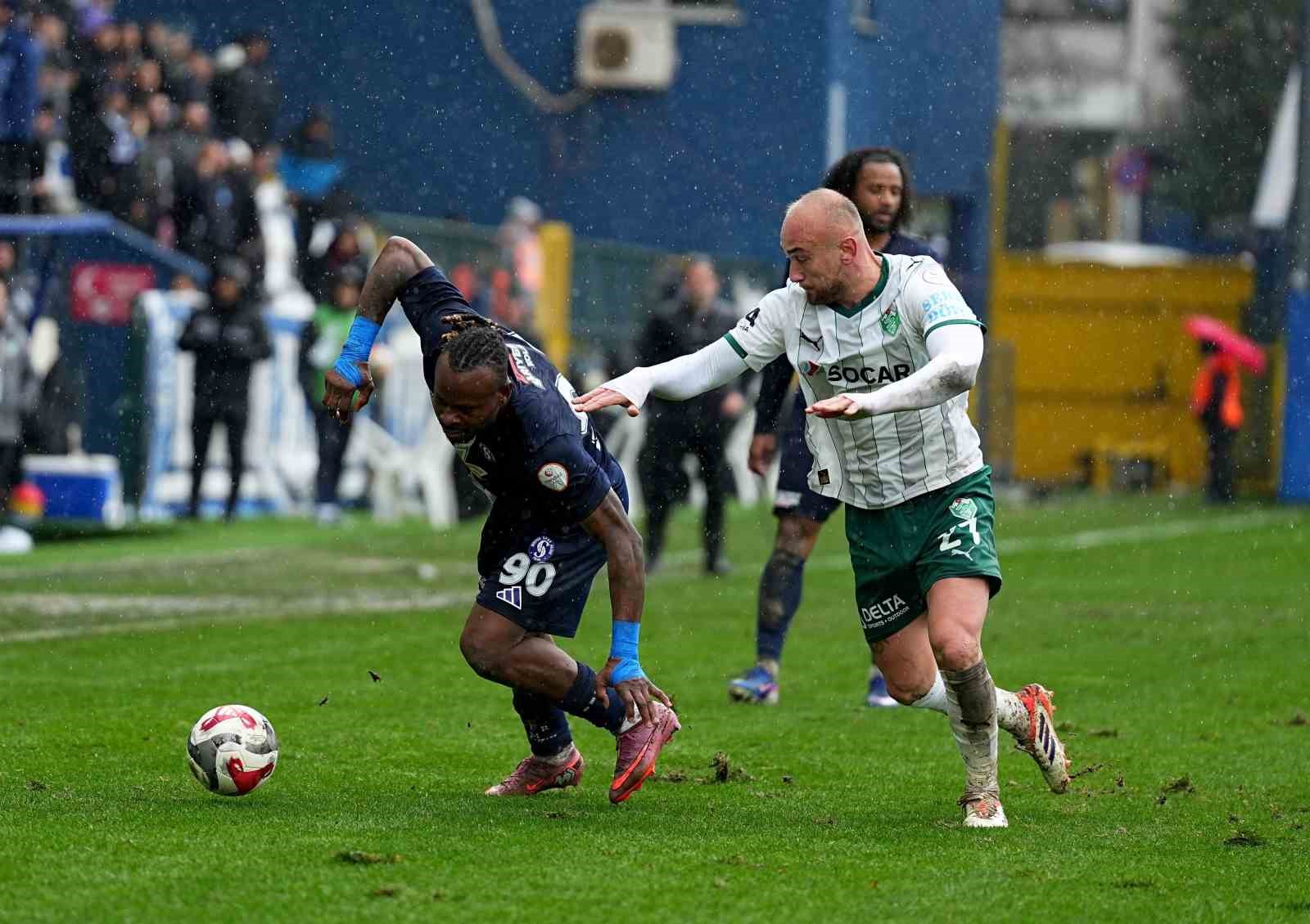 Trendyol 1. Lig: Sarıyer: 1 - Iğdır FK: 0
Trendyol 1. Lig: Sarıyer: 1 - Iğdır FK: 0