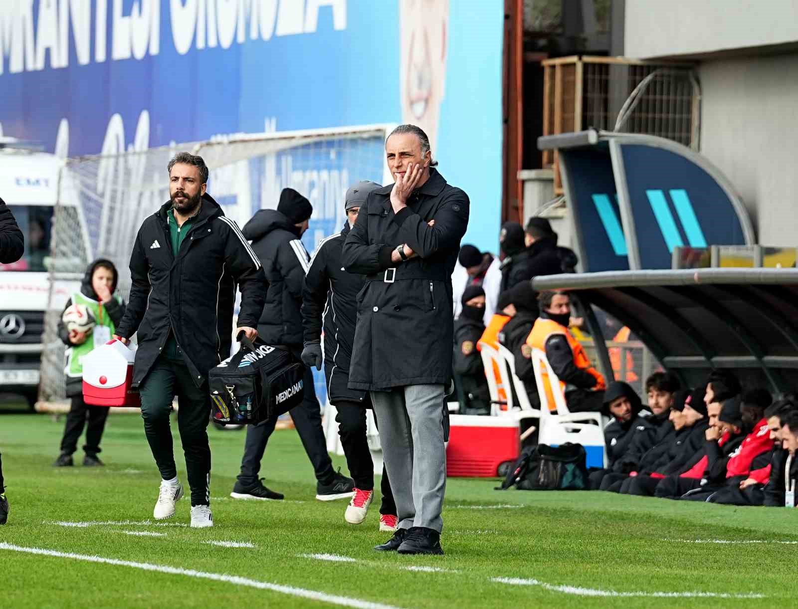 Trendyol 1. Lig: Ümraniyespor: 1 - Bandırmaspor: 2
