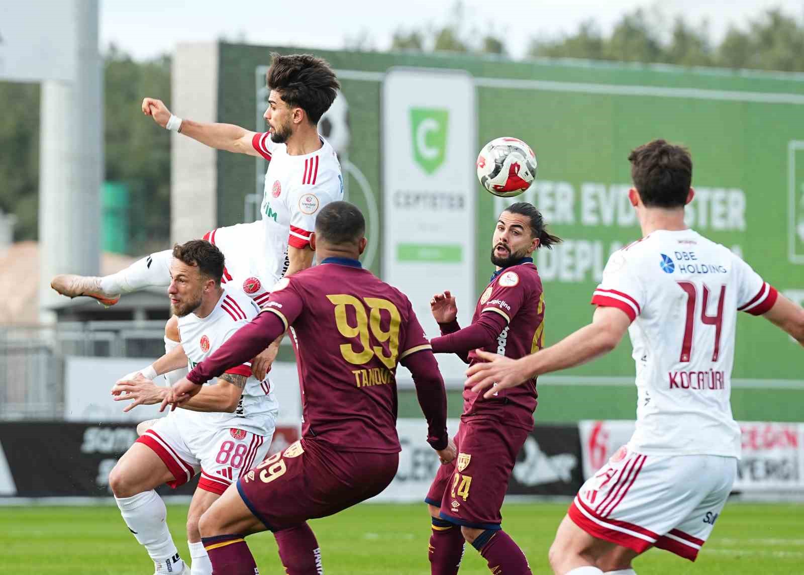 Trendyol 1. Lig: Ümraniyespor: 1 - Bandırmaspor: 2
