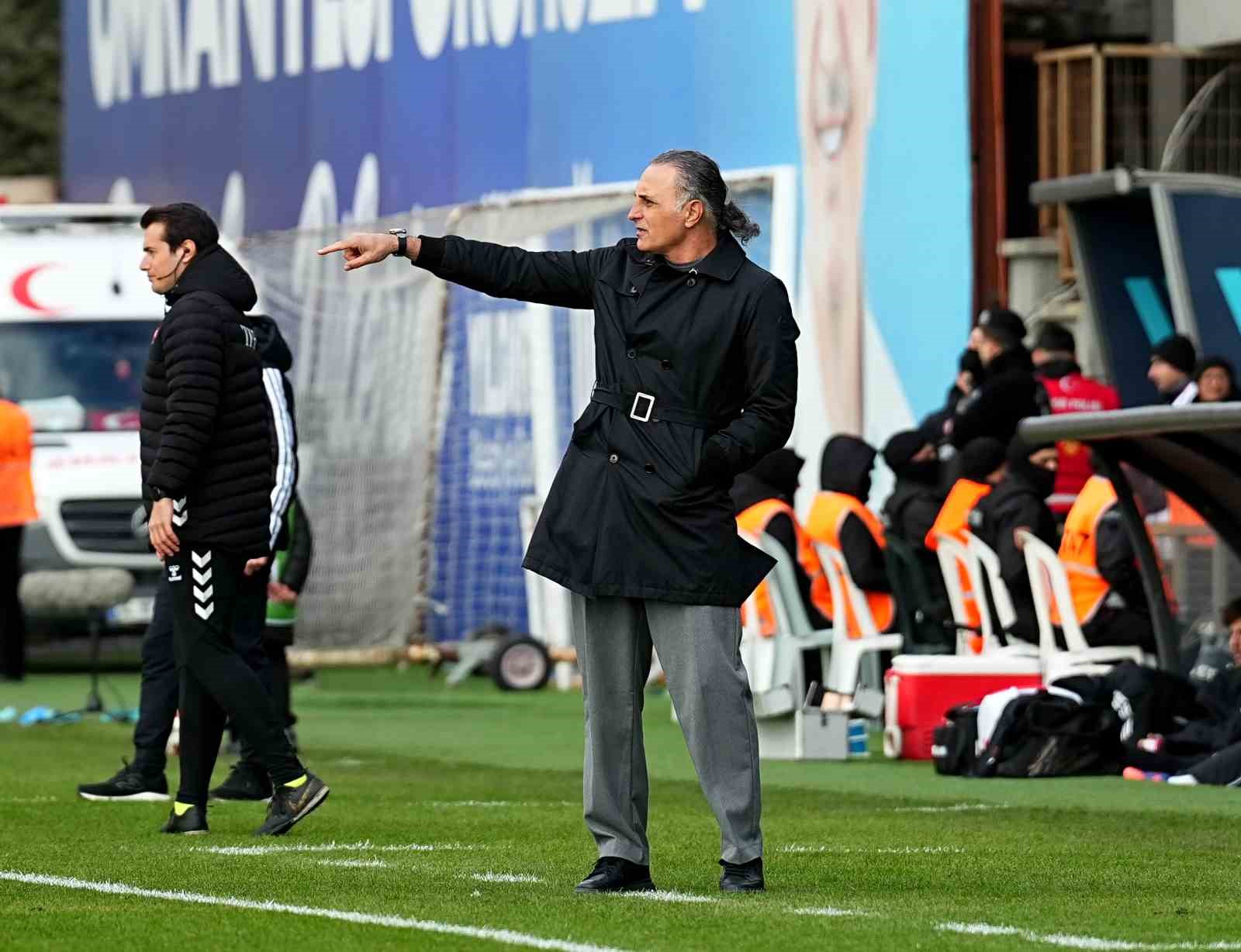 Trendyol 1. Lig: Ümraniyespor: 1 - Bandırmaspor: 2
