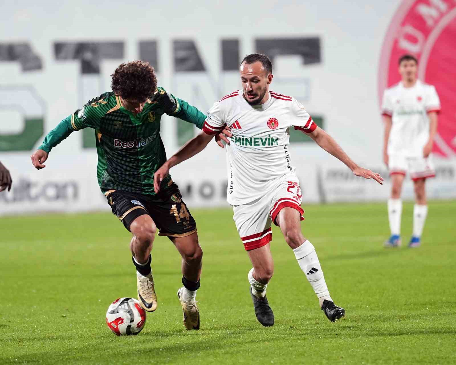 Trendyol 1. Lig: Ümraniyespor: 2 - Sakaryaspor: 0

