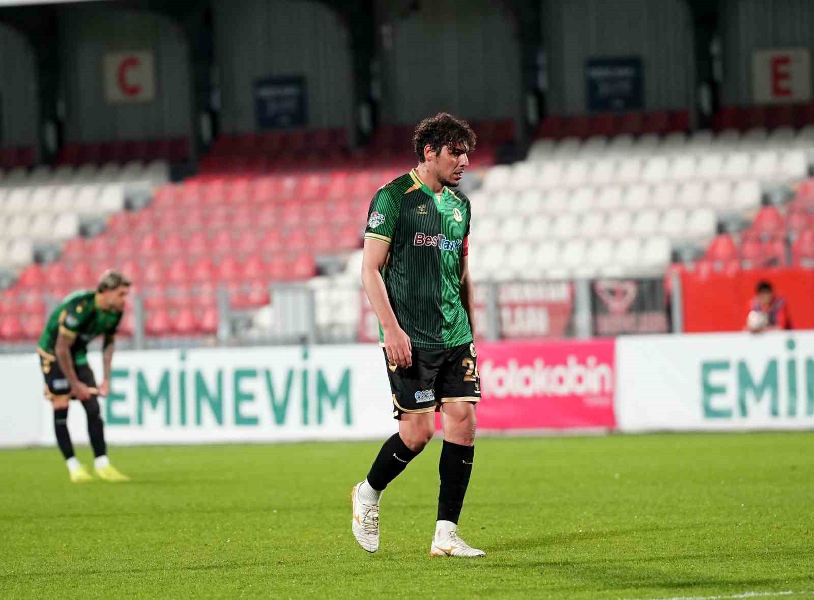 Trendyol 1. Lig: Ümraniyespor: 2 - Sakaryaspor: 0
