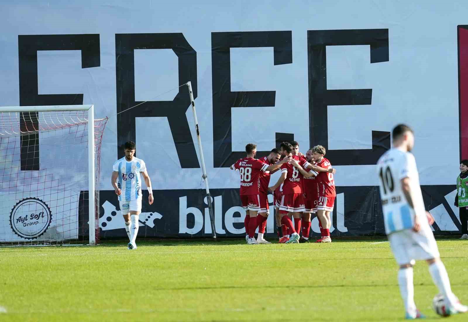 Trendyol 1. Lig: Ümraniyespor: 3 - Erzurumspor FK: 1
