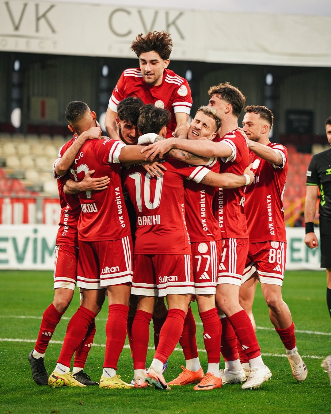 Trendyol 1. Lig: Ümraniyespor: 4 - Boluspor: 2
