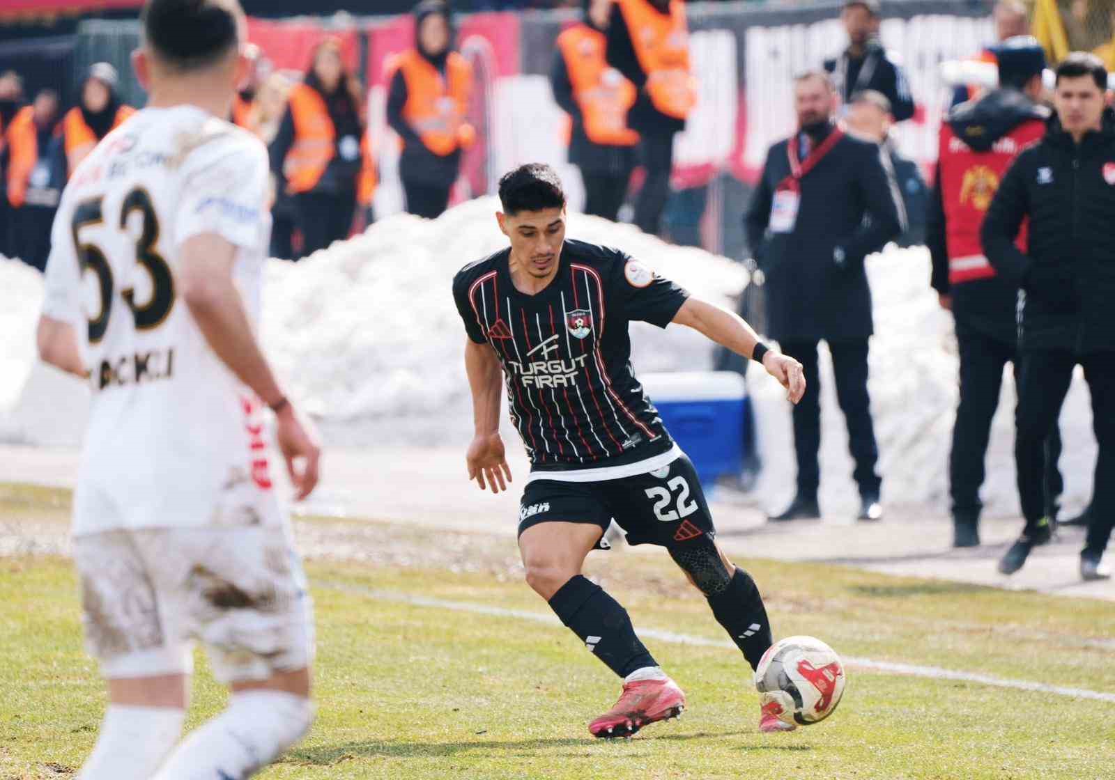 Trendyol 1. Lig: Vanspor FK: 0 - Erzurumspor FK: 3
Trendyol 1. Lig: Vanspor FK: 0 - Erzurumspor FK: 3