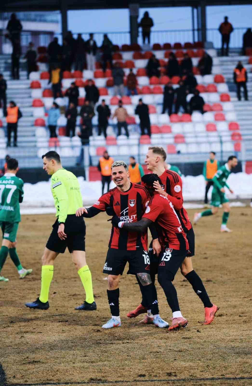 Trendyol 1. Lig: Vanspor FK: 3 - Iğdır FK: 0
Trendyol 1. Lig: Vanspor FK: 3 - Iğdır FK: 0