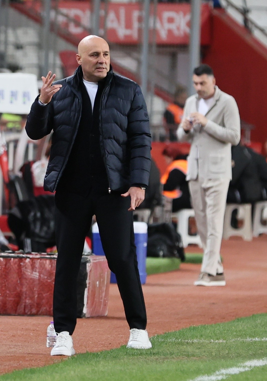 Trendyol Süper Lig: Antalyaspor: 0 - Gaziantep FK: 0 (İlk yarı)
