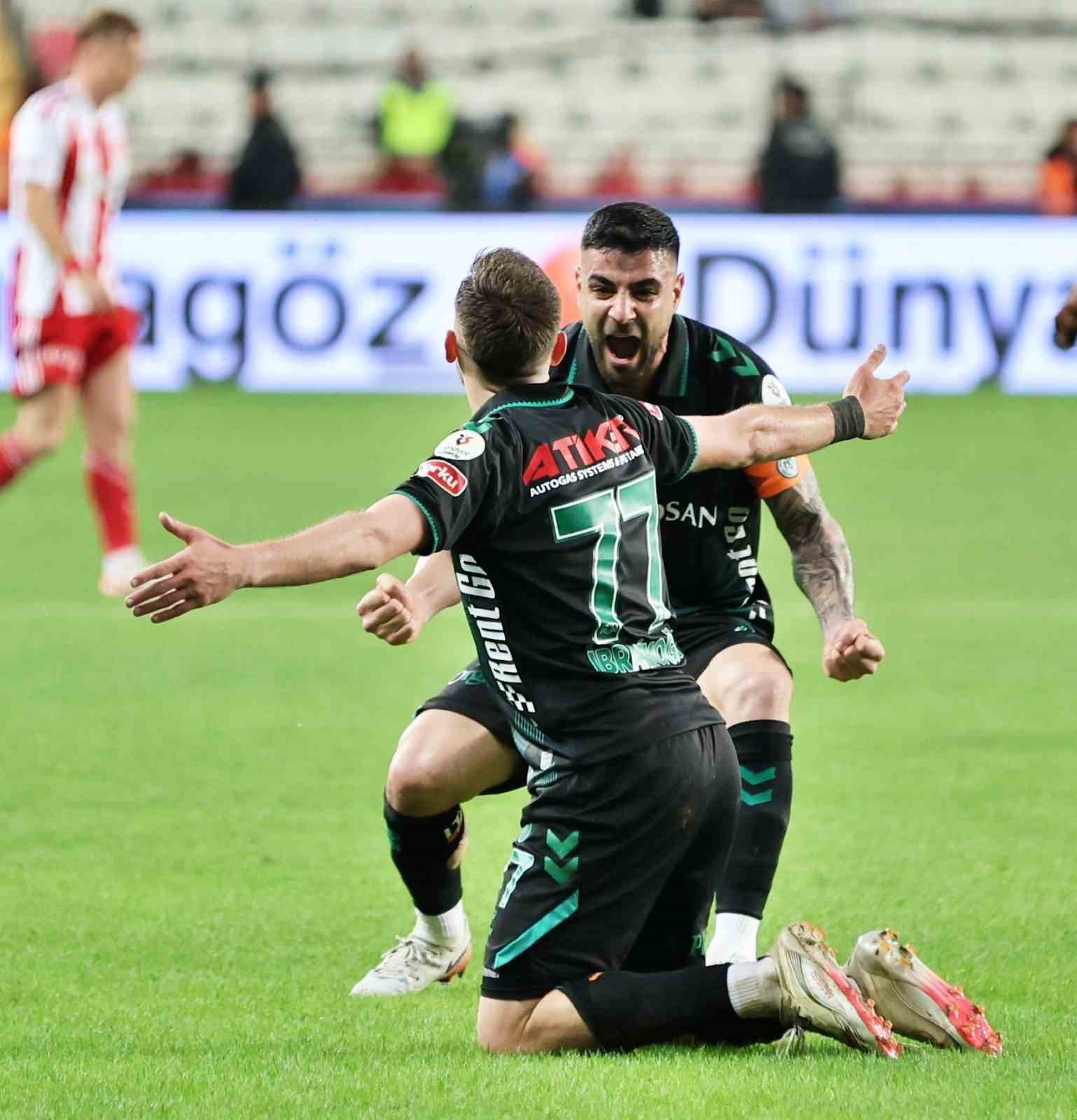 Trendyol Süper Lig: Antalyaspor: 0 - Konyaspor: 2 (Maç sonucu)
