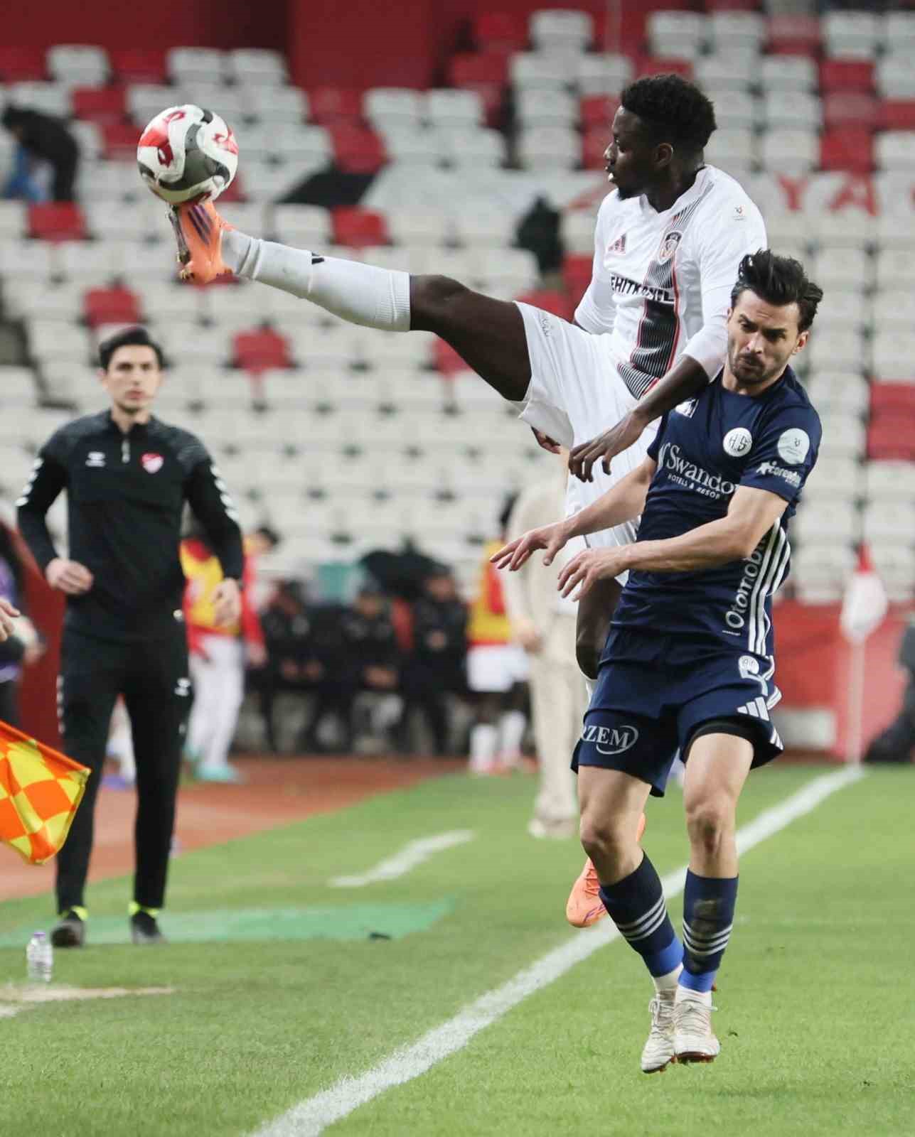 Trendyol Süper Lig: Antalyaspor: 1 - Gaziantep FK: 4 (Maç sonucu)
