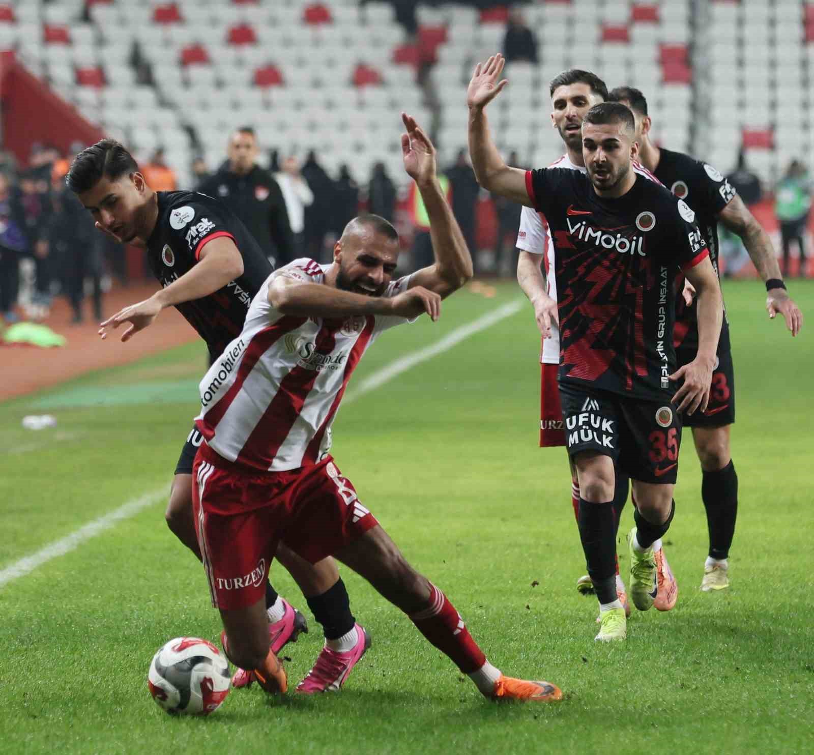 Trendyol Süper Lig: Antalyaspor: 2 - Gençlerbirliği: 1 (Maç sonucu)
