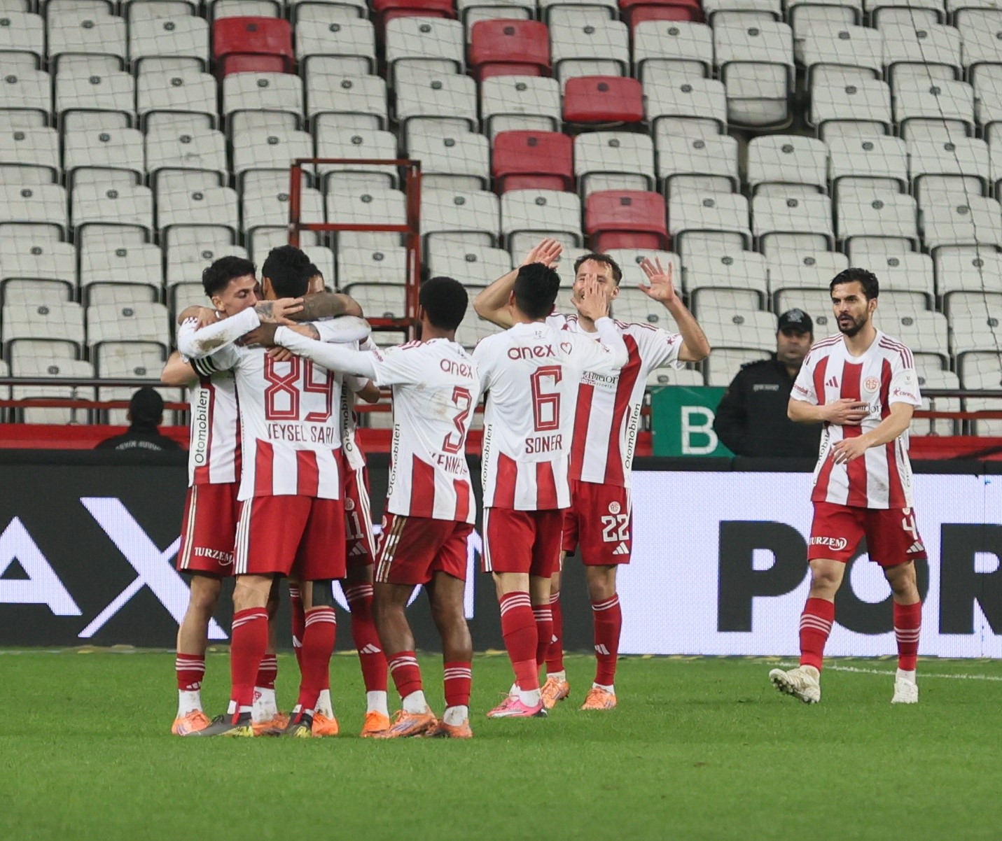 Trendyol Süper Lig: Antalyaspor: 2 - Gençlerbirliği: 1 (Maç sonucu)
