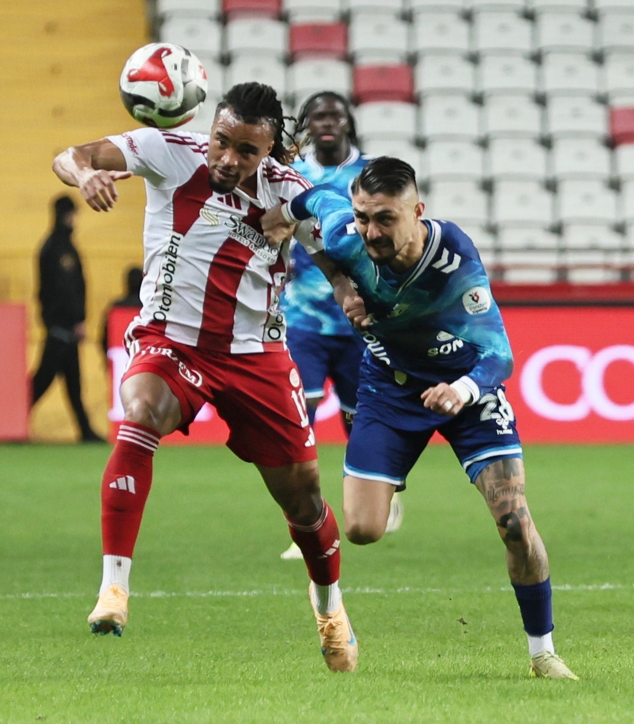 Trendyol Süper Lig: Antalyaspor: 2 - Samsunspor: 0 (İlk yarı)
