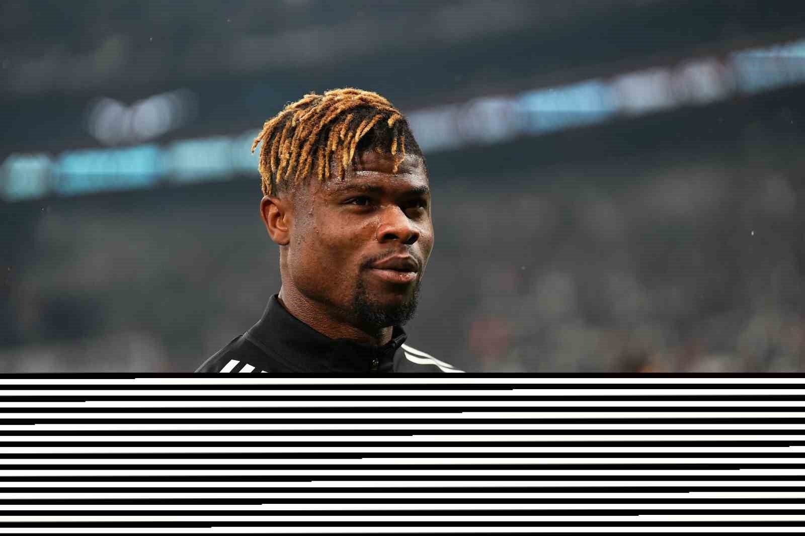 Trendyol Süper Lig: Beşiktaş: 0 - Corendon Alanyaspor: 1 (Maç devam ediyor)
