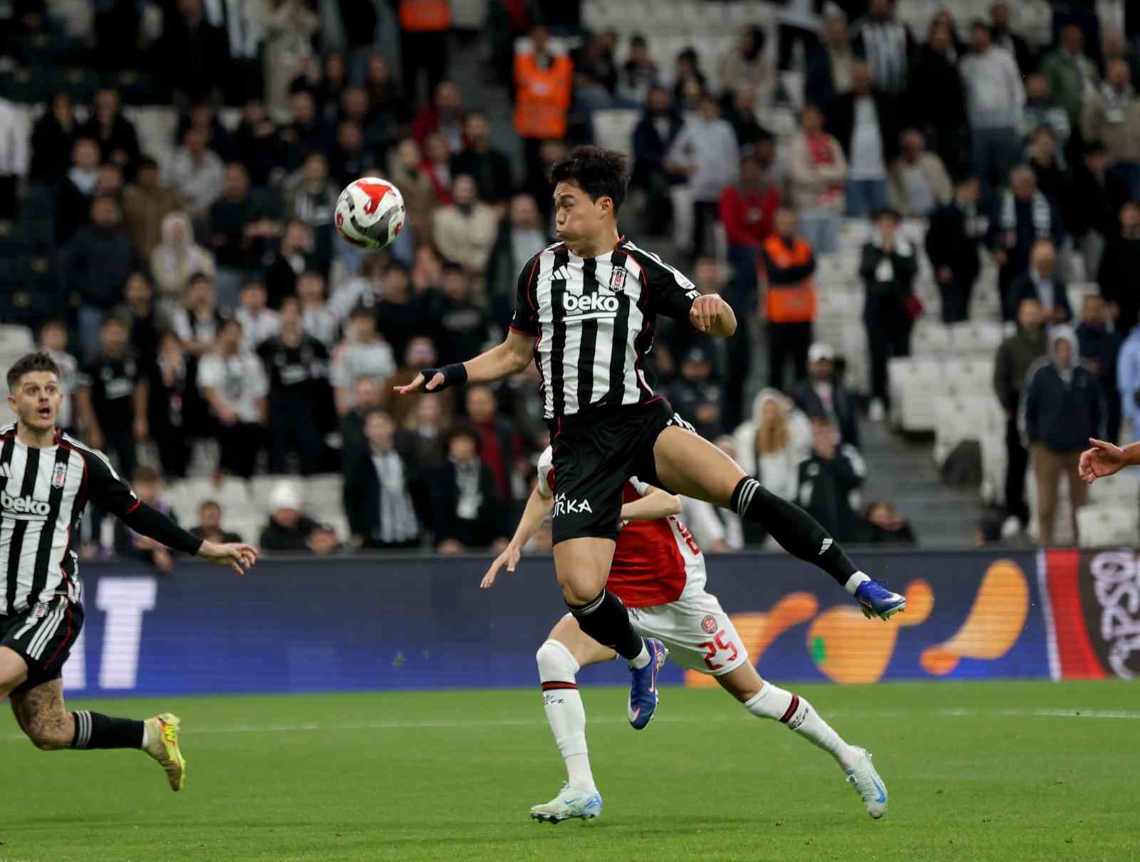 Trendyol Süper Lig: Beşiktaş: 0 - Fatih Karagümrük: 0 (İlk yarı)

