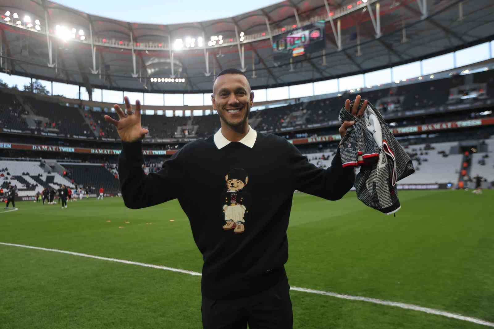 Trendyol Süper Lig: Beşiktaş: 0 - Fatih Karagümrük: 0 (Maç devam ediyor)
