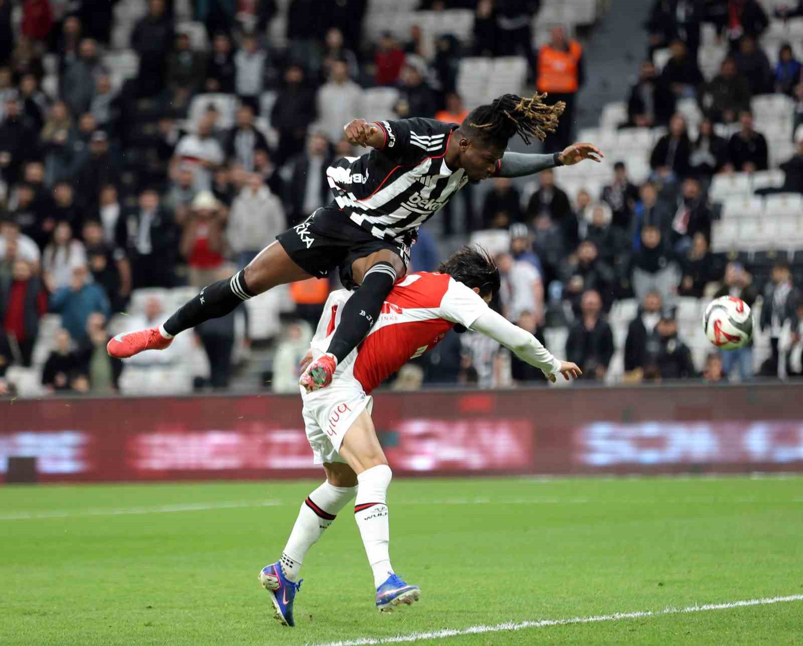 Trendyol Süper Lig: Beşiktaş: 0 - Fatih Karagümrük: 0 (Maç sonucu)
