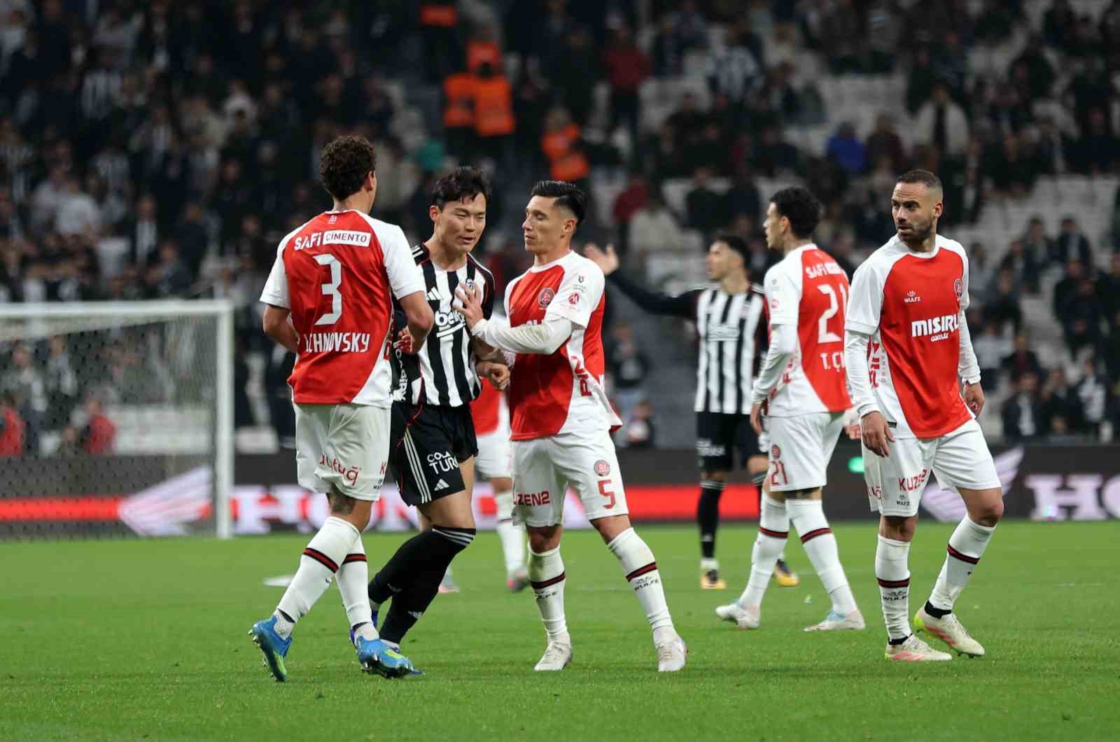 Trendyol Süper Lig: Beşiktaş: 0 - Fatih Karagümrük: 0 (Maç sonucu)
