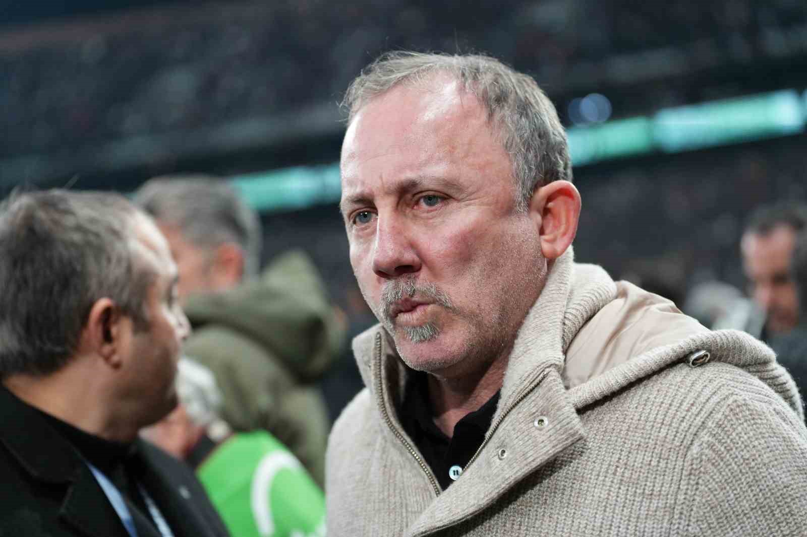 Trendyol Süper Lig: Beşiktaş: 0 - Galatasaray: 0 (Maç devam ediyor)
