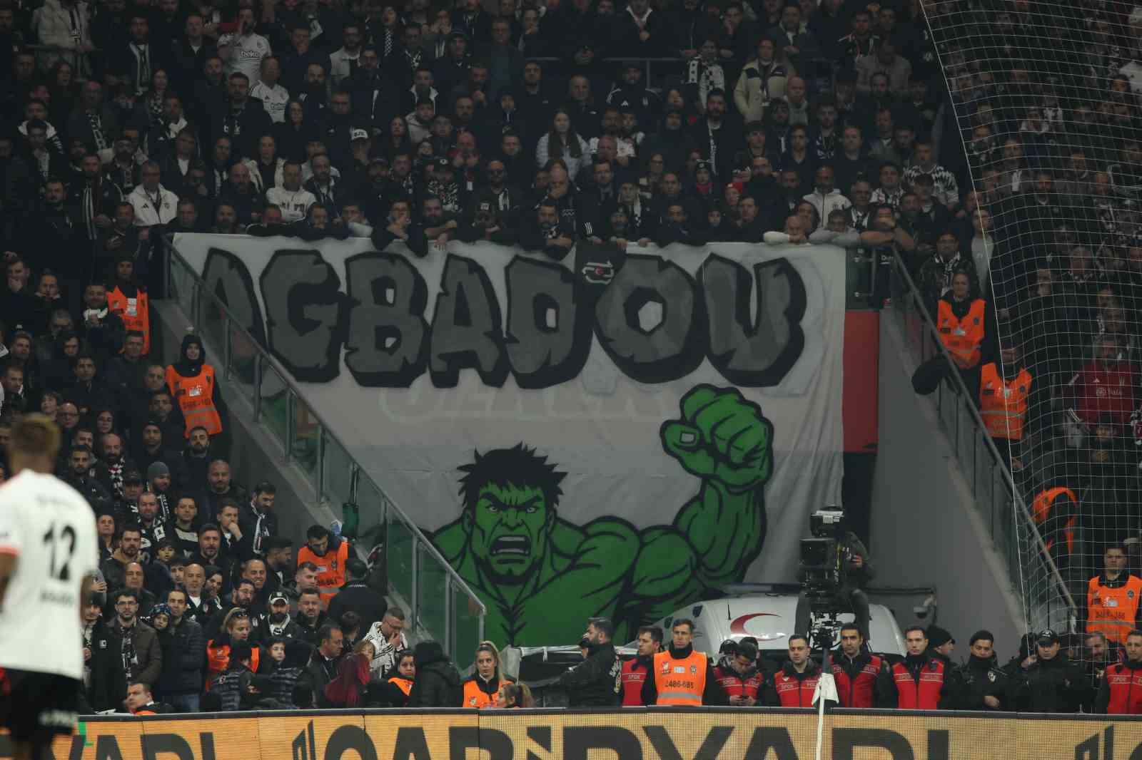 Trendyol Süper Lig: Beşiktaş: 0 - Galatasaray: 0 (Maç devam ediyor)
