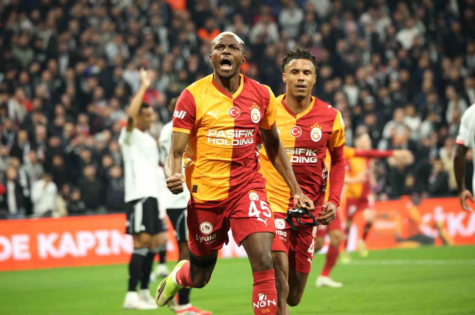 Trendyol Süper Lig: Beşiktaş: 0 - Galatasaray: 1 (İlk yarı)
Trendyol Süper Lig: Beşiktaş: 0 - Galatasaray: 1 (İlk yarı)