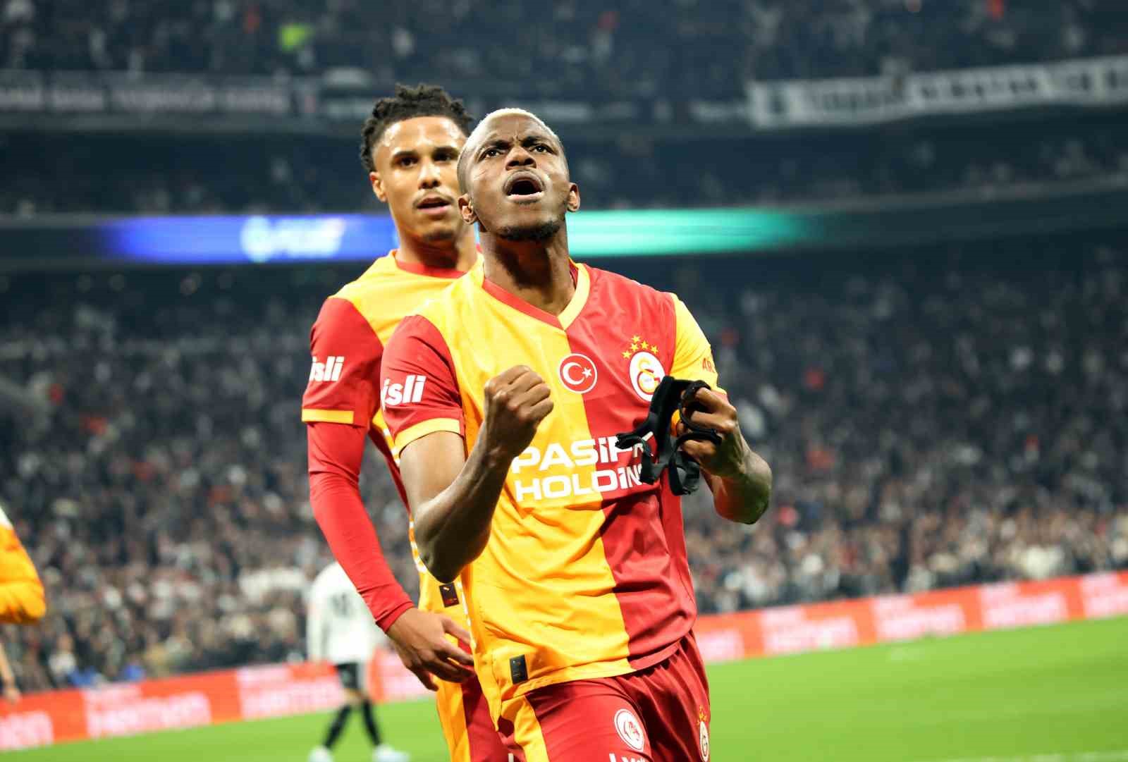 Trendyol Süper Lig: Beşiktaş: 0 - Galatasaray: 1 (İlk yarı)
Trendyol Süper Lig: Beşiktaş: 0 - Galatasaray: 1 (İlk yarı)