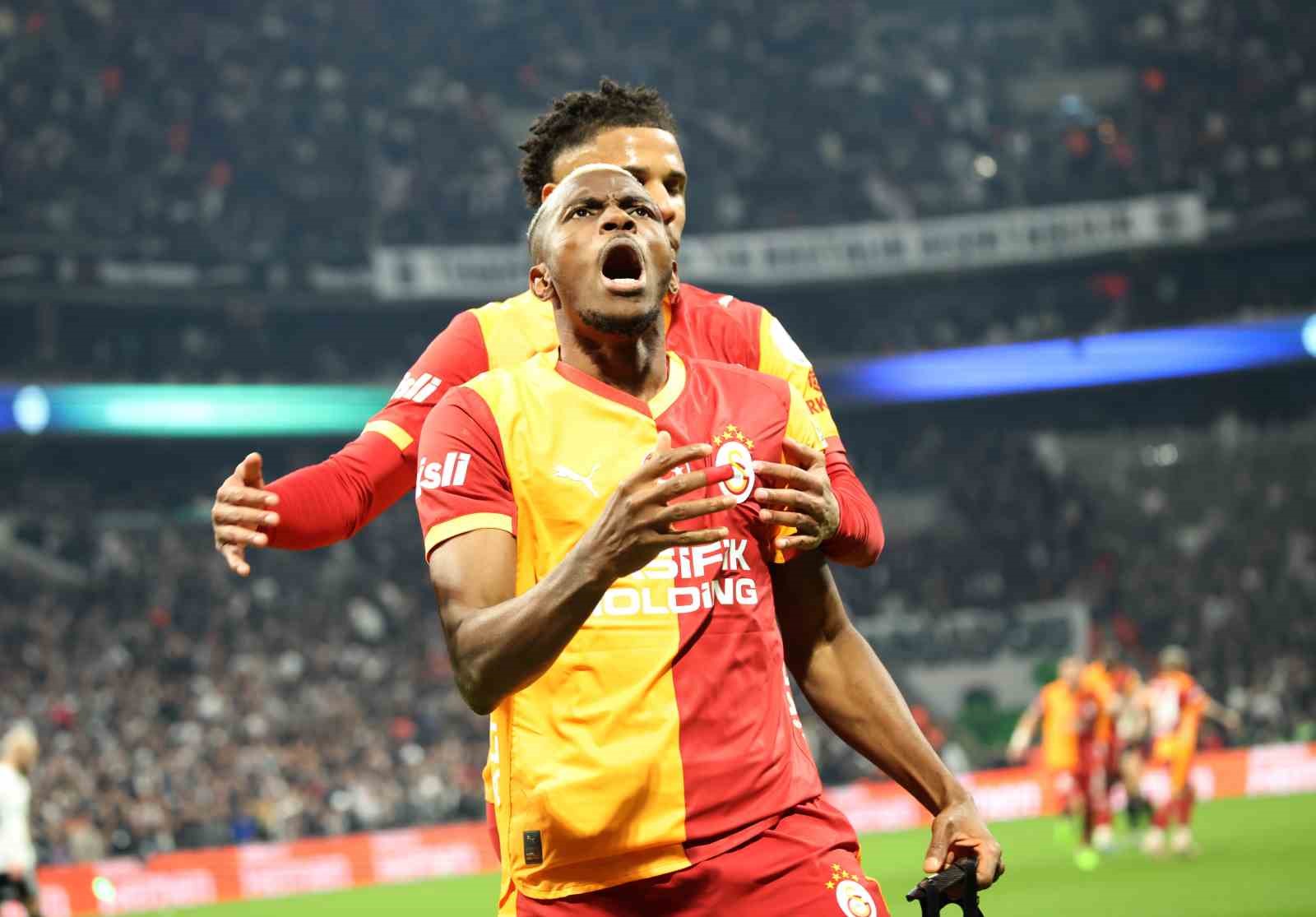 Trendyol Süper Lig: Beşiktaş: 0 - Galatasaray: 1 (İlk yarı)
Trendyol Süper Lig: Beşiktaş: 0 - Galatasaray: 1 (İlk yarı)