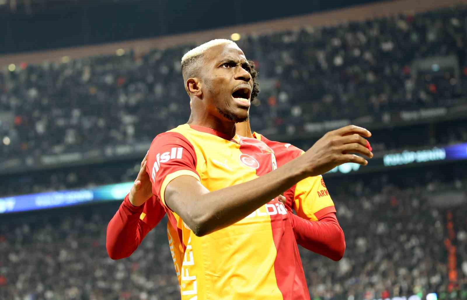 Trendyol Süper Lig: Beşiktaş: 0 - Galatasaray: 1 (İlk yarı)
Trendyol Süper Lig: Beşiktaş: 0 - Galatasaray: 1 (İlk yarı)