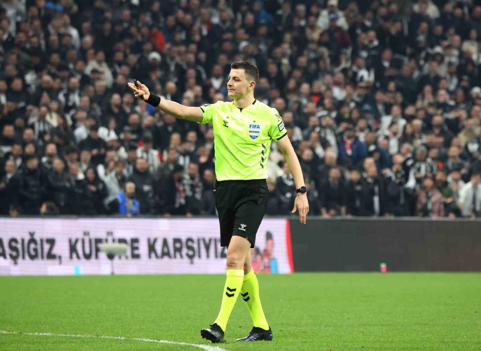 Trendyol Süper Lig: Beşiktaş: 0 - Galatasaray: 1 (Maç sonucu)
